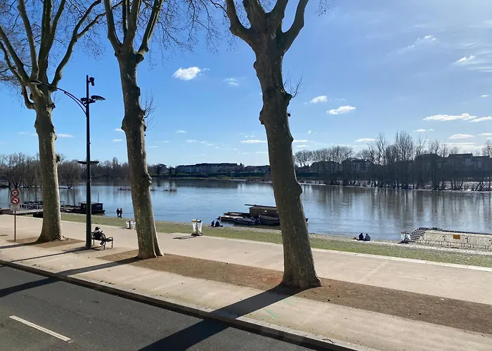 Balcon Vue Loire Parking A 50M